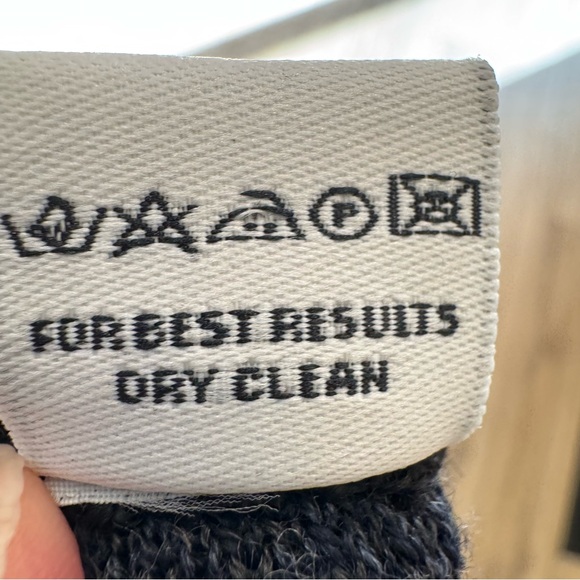 Like New Men’s Size XL Bachrach Sweater Blues & Grays Ombre Pattern 52% Wool - Picture 7 of 7